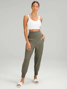 lululemon Align™ Super-High-Rise
Ribbed-Waist Jogger